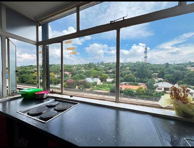 3 BEDROOM APARTMENT FOR SALE IN MUCKLENEUK